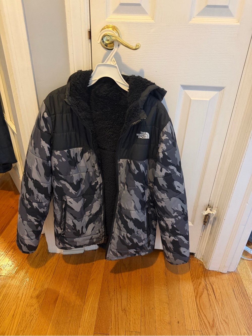 The North Face Kids Gray & Black Camo Puffer Jacket with Sherpa Hood